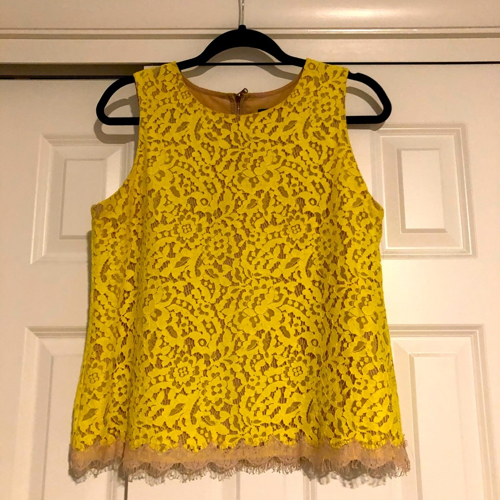 Ann Taylor yellow tan sleeveless lace shirt